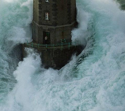 马雷岛上的守卫灯塔，法国人一定是地球上最勇敢人之一